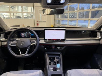 2025 Volkswagen Tiguan 2.0T SE 4MOTION