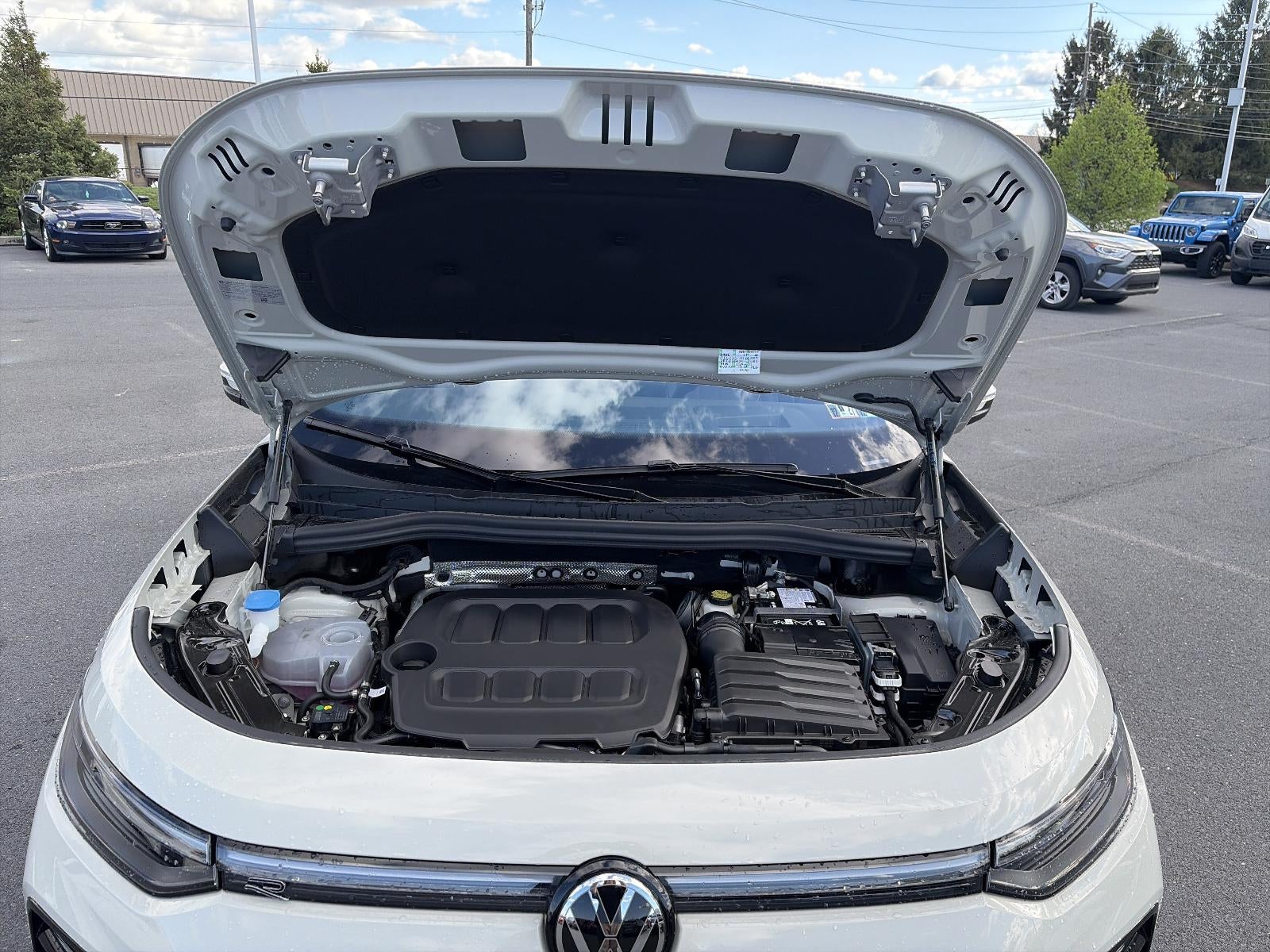2026 Volkswagen Tiguan SEL R-Line Turbo 4MOTION