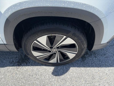 2024 Volkswagen Taos SE 4MOTION