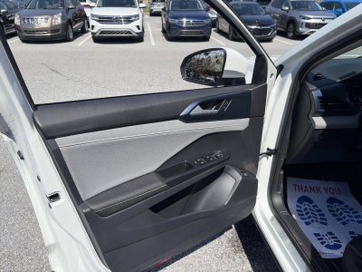 2024 Volkswagen Taos SE 4MOTION