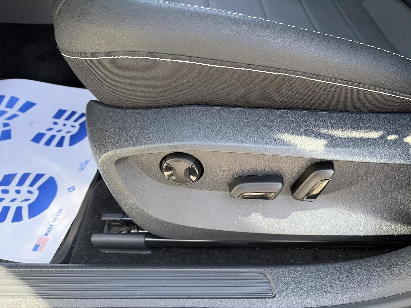 2024 Volkswagen Taos SE 4MOTION