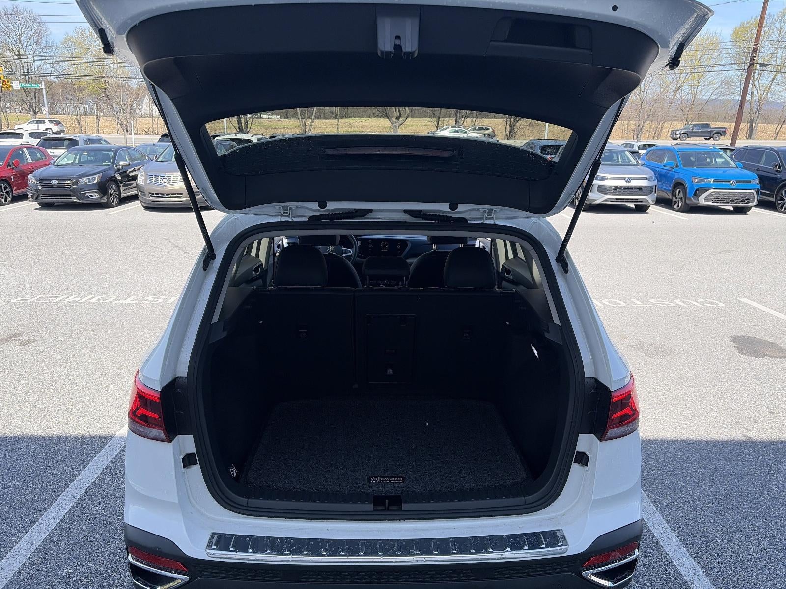 2024 Volkswagen Taos SE 4MOTION