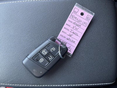 2024 Volkswagen Taos SE 4MOTION