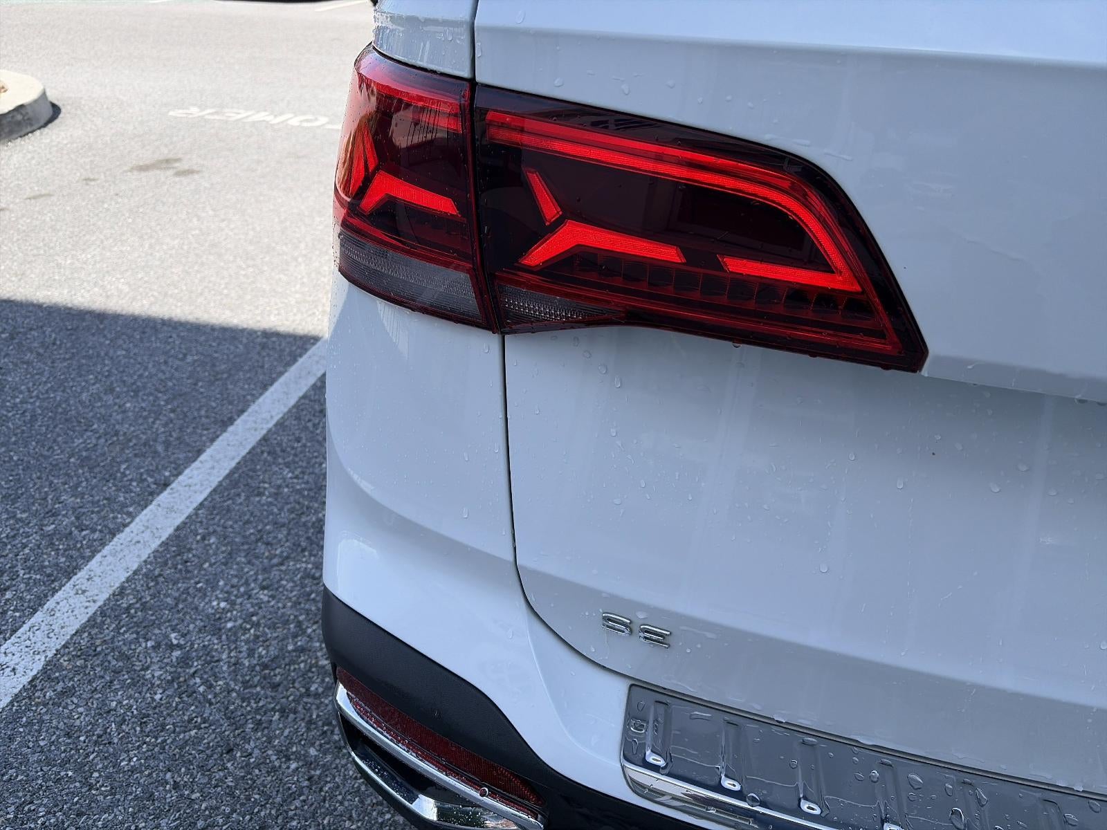 2024 Volkswagen Taos SE 4MOTION