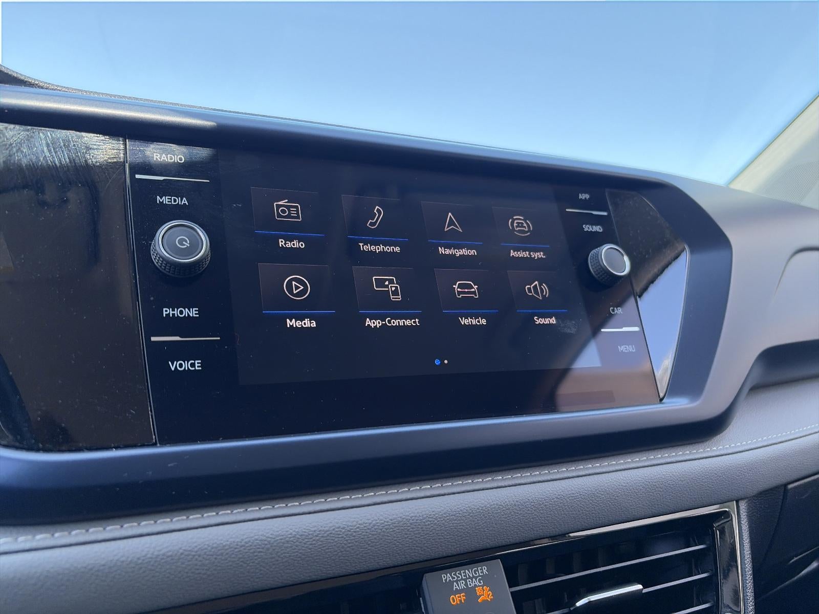 2024 Volkswagen Taos SE 4MOTION