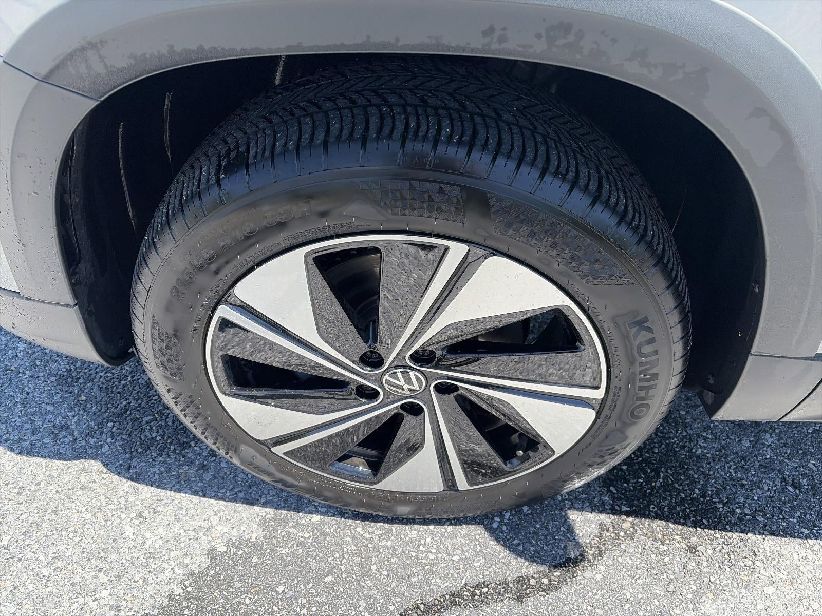 2024 Volkswagen Taos SE 4MOTION