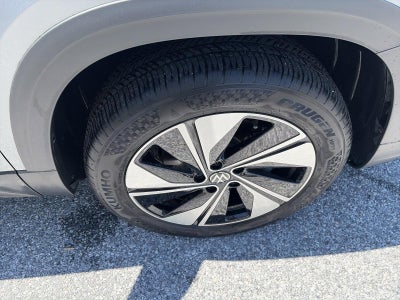 2024 Volkswagen Taos SE 4MOTION
