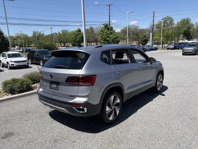 2024 Volkswagen Taos SE 4MOTION