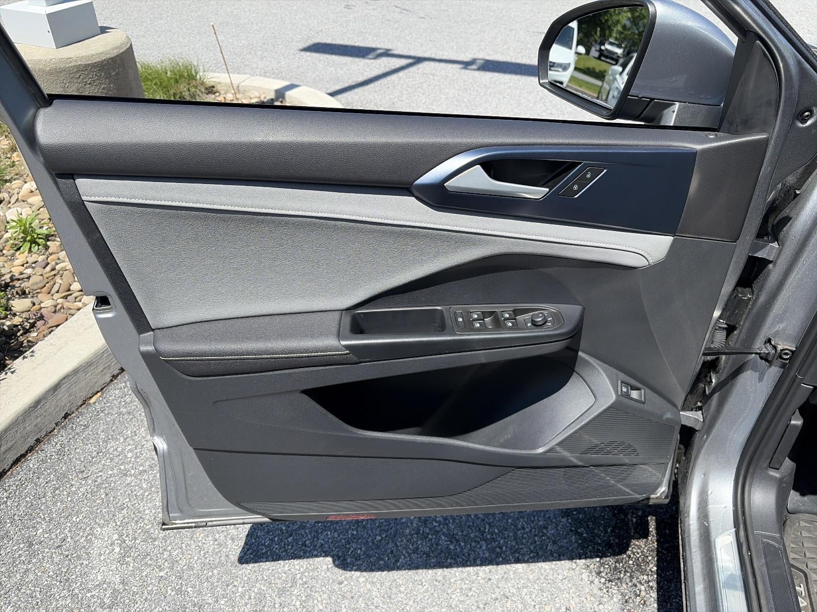 2024 Volkswagen Taos SE 4MOTION