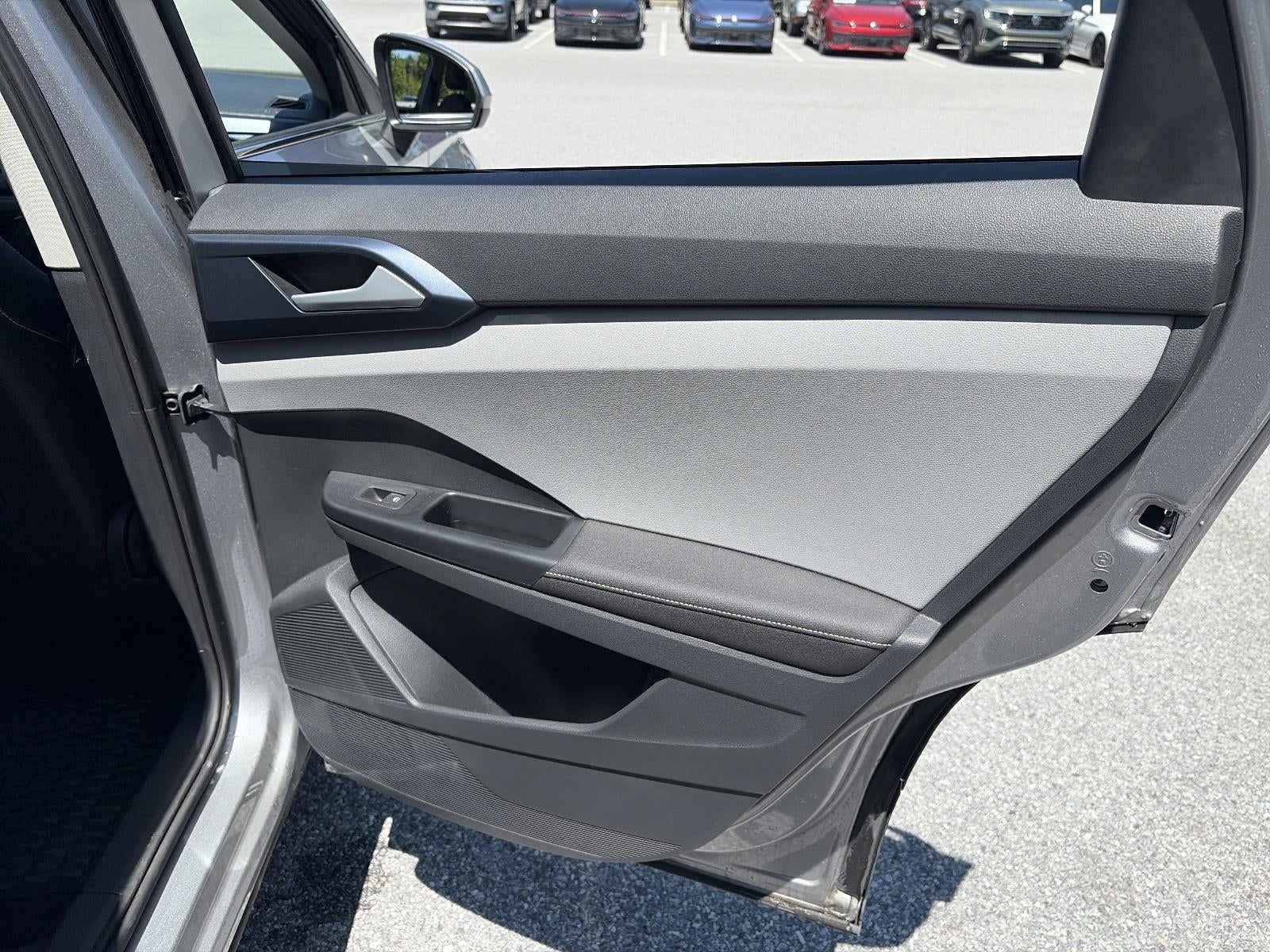 2024 Volkswagen Taos SE 4MOTION