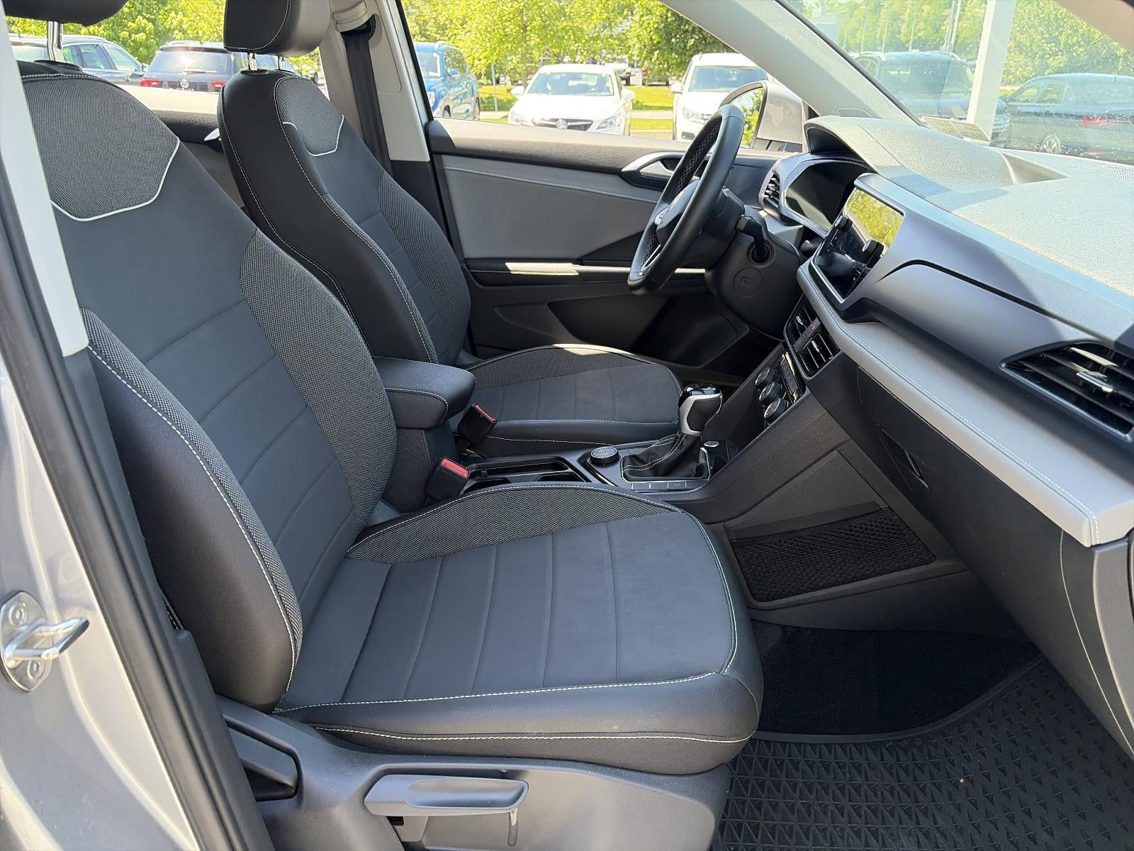 2024 Volkswagen Taos SE 4MOTION
