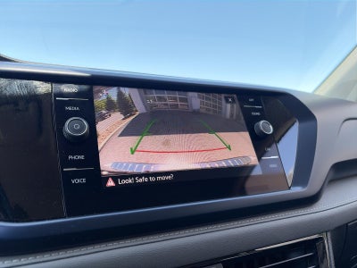 2024 Volkswagen Taos SE 4MOTION