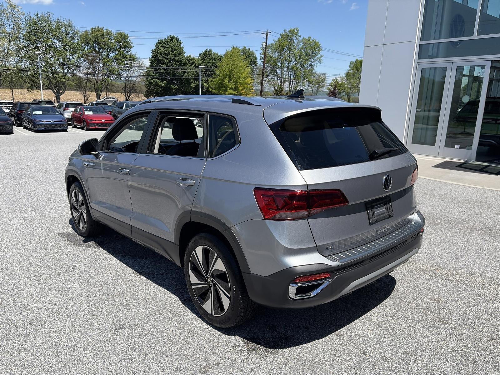 2024 Volkswagen Taos SE 4MOTION