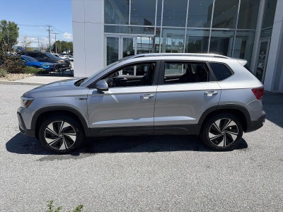 2024 Volkswagen Taos SE 4MOTION