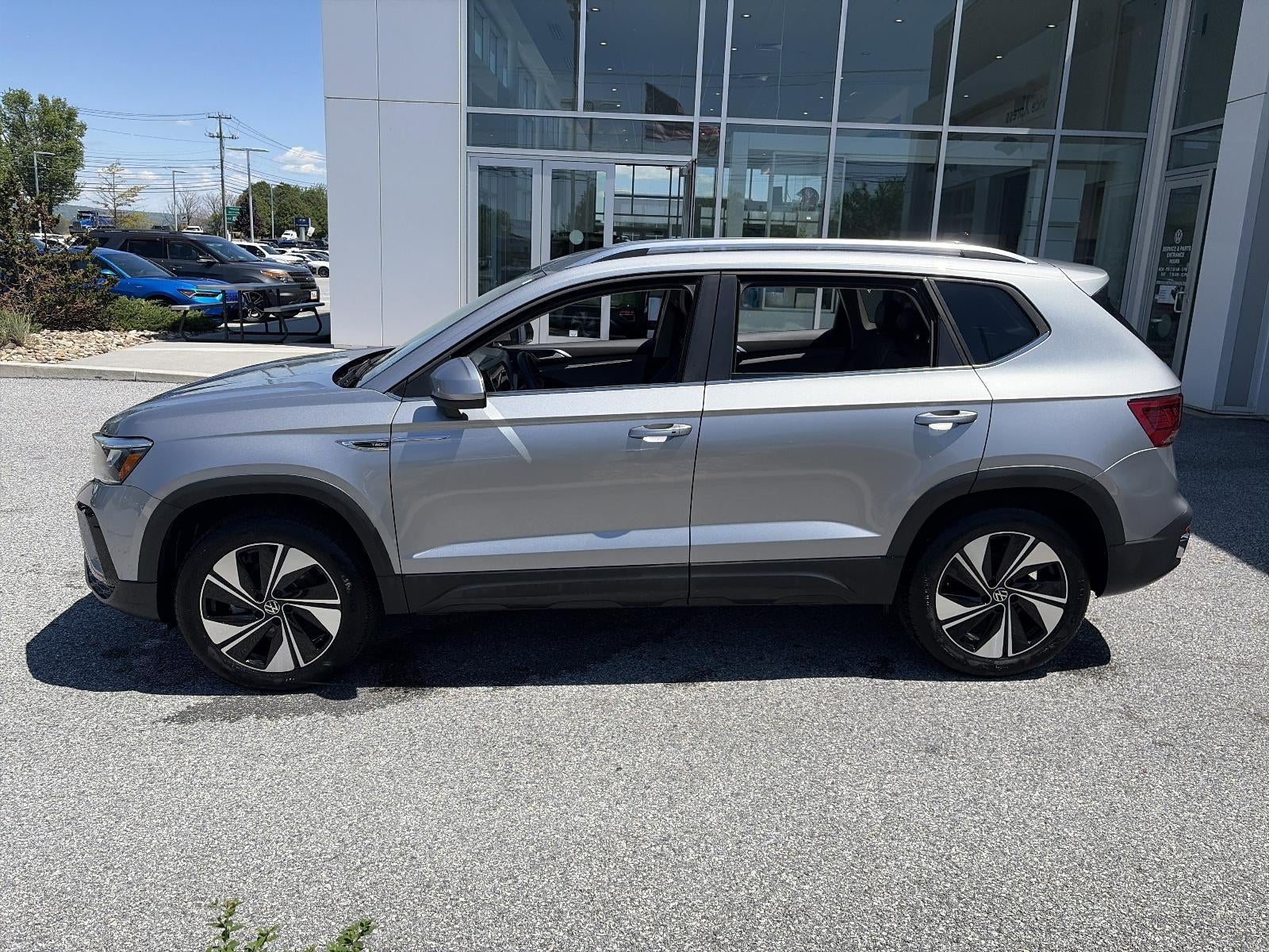 2024 Volkswagen Taos SE 4MOTION