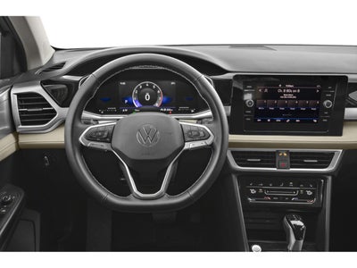 2025 Volkswagen Taos SE 4MOTION
