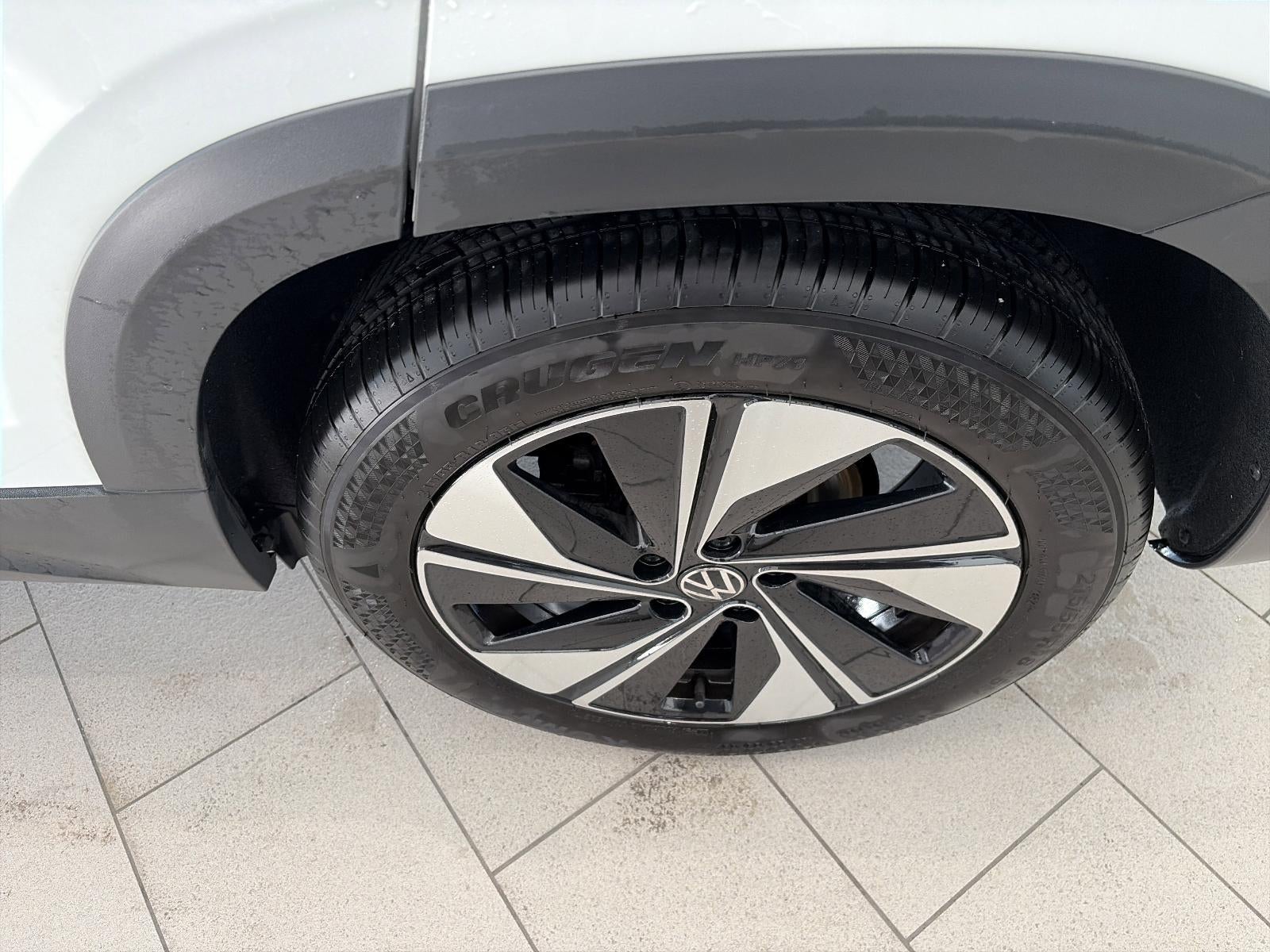 2024 Volkswagen Taos SE 4MOTION