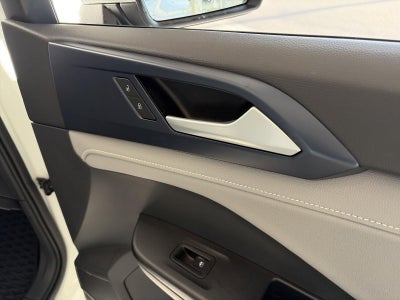 2024 Volkswagen Taos SE 4MOTION