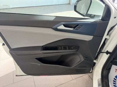 2024 Volkswagen Taos SE 4MOTION