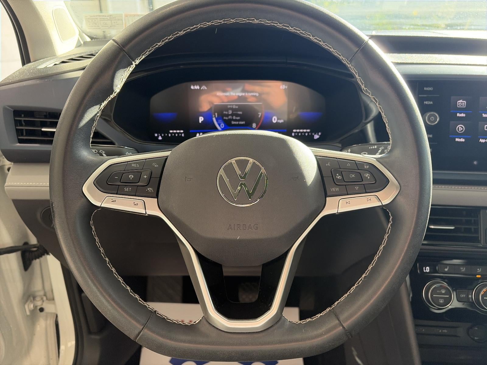 2024 Volkswagen Taos SE 4MOTION