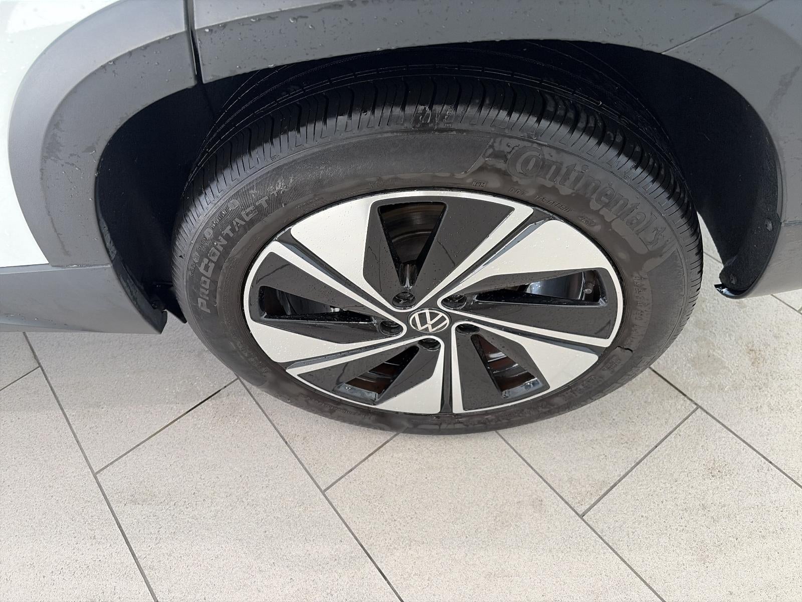 2024 Volkswagen Taos SE 4MOTION