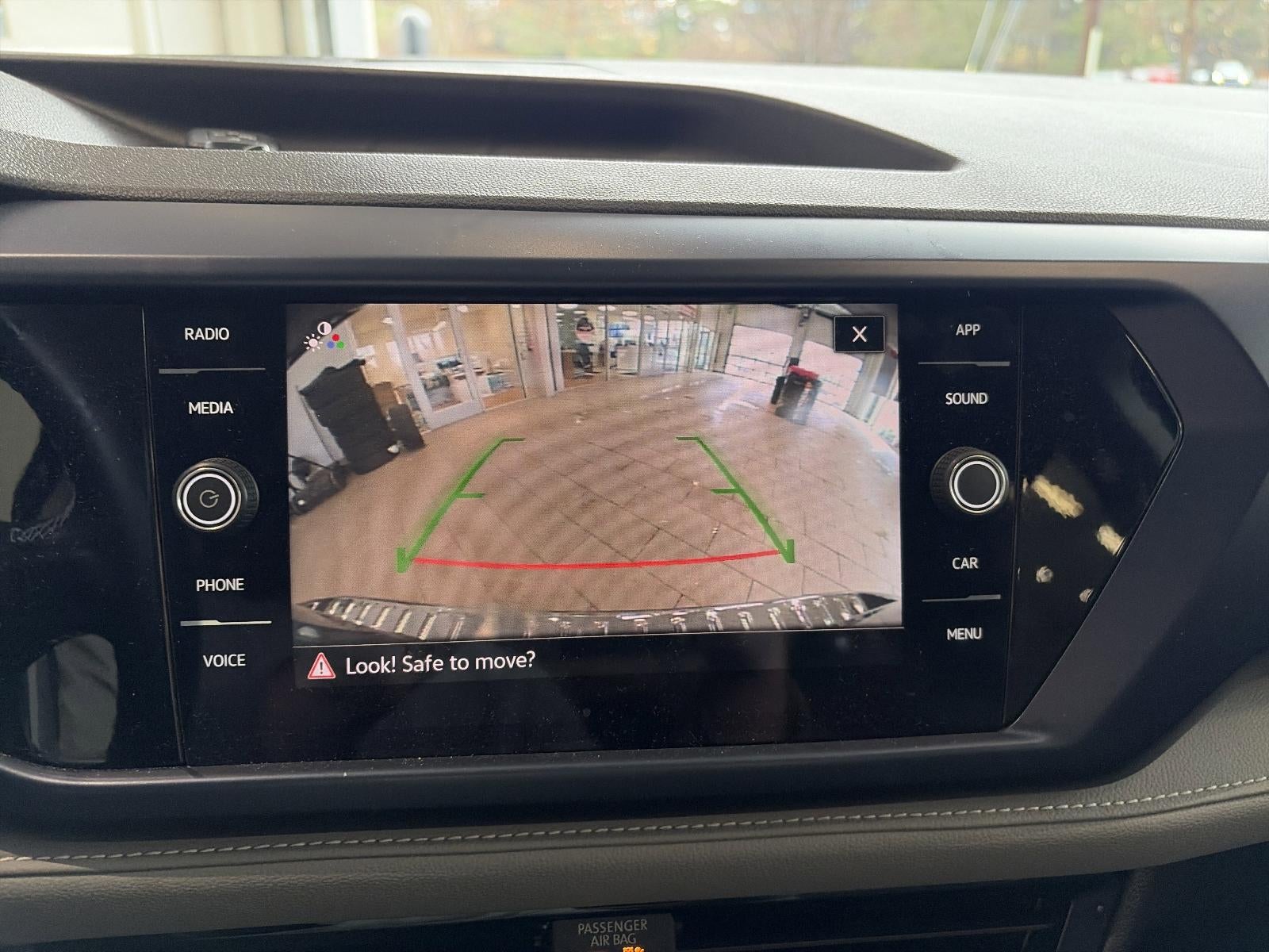 2024 Volkswagen Taos SE 4MOTION