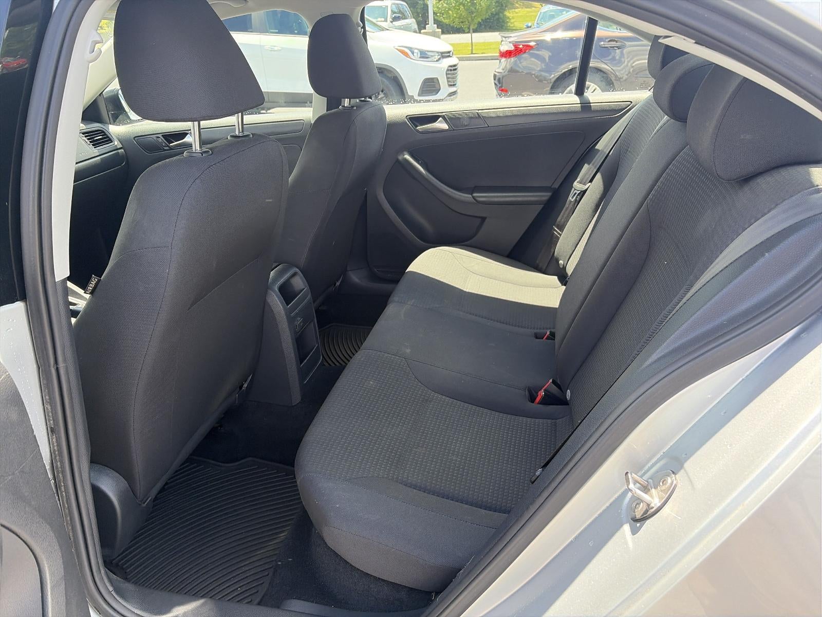 2016 Volkswagen Jetta 4dr Auto 1.4T S Sedan