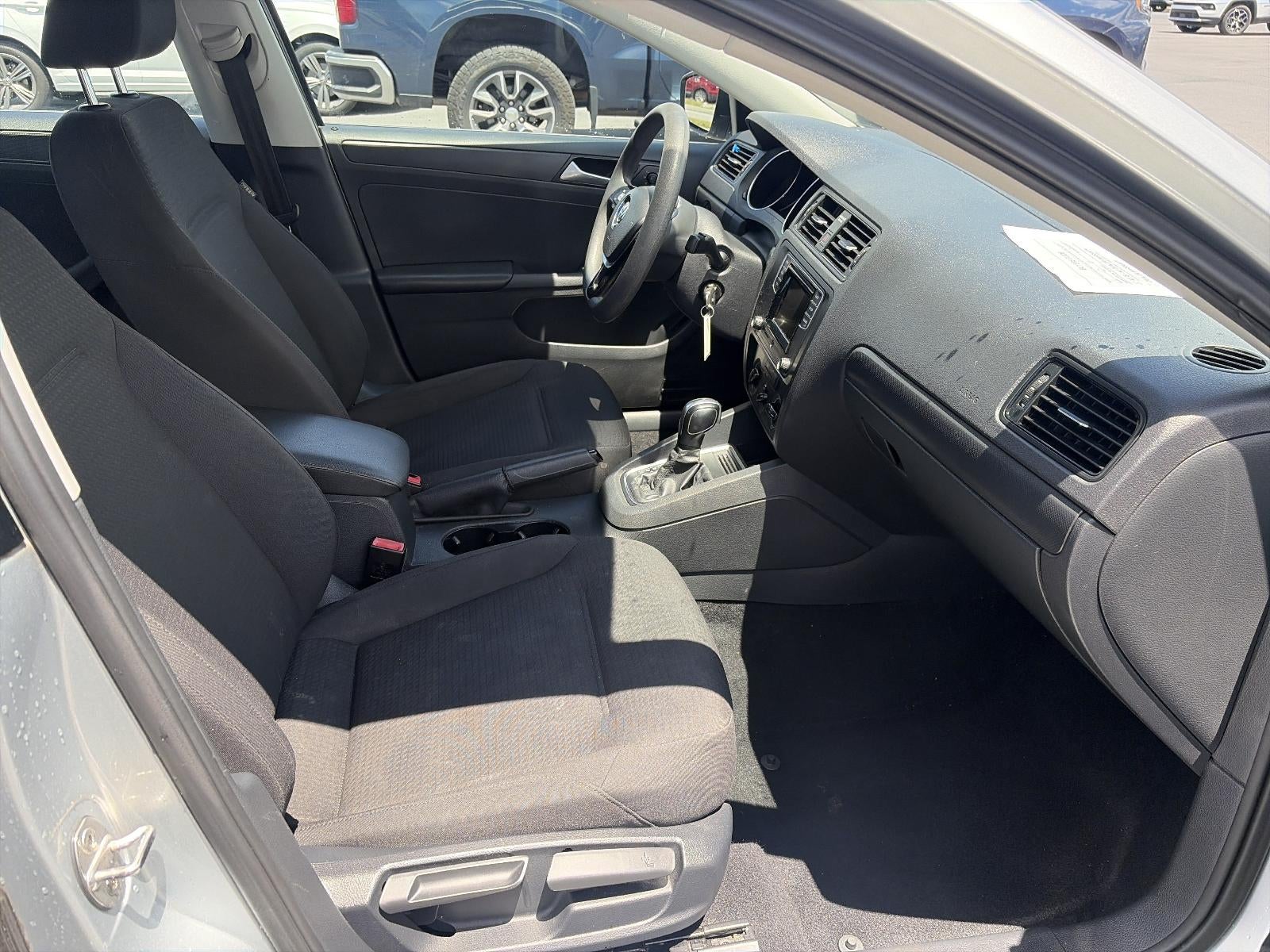 2016 Volkswagen Jetta 4dr Auto 1.4T S Sedan