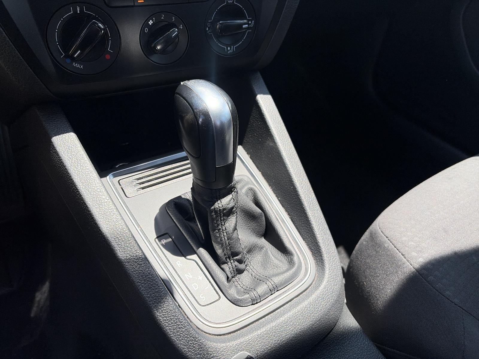 2016 Volkswagen Jetta 4dr Auto 1.4T S Sedan