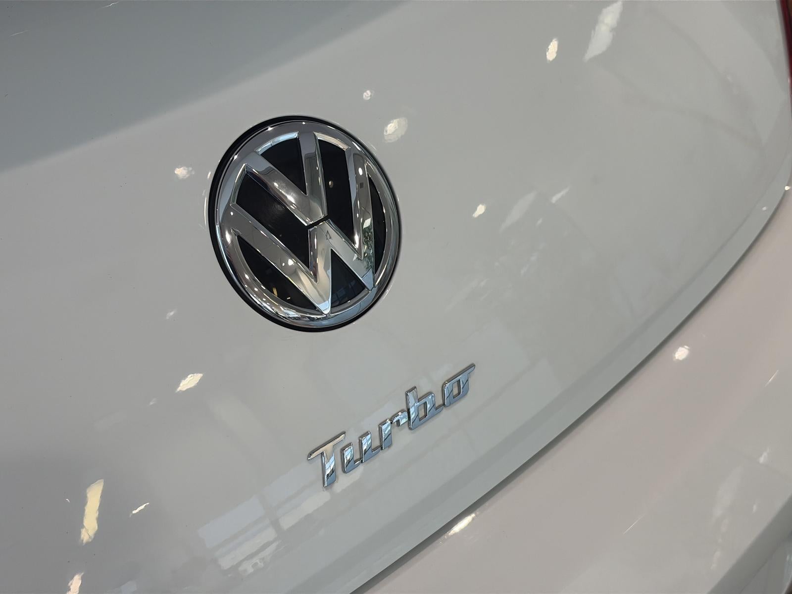 2016 Volkswagen Beetle Convertible 2dr Auto 1.8T Denim PZEV