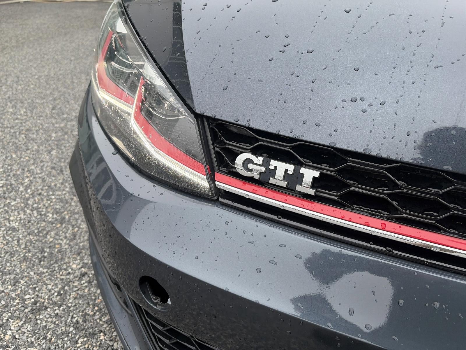 2018 Volkswagen Golf GTI 2.0T SE Manual