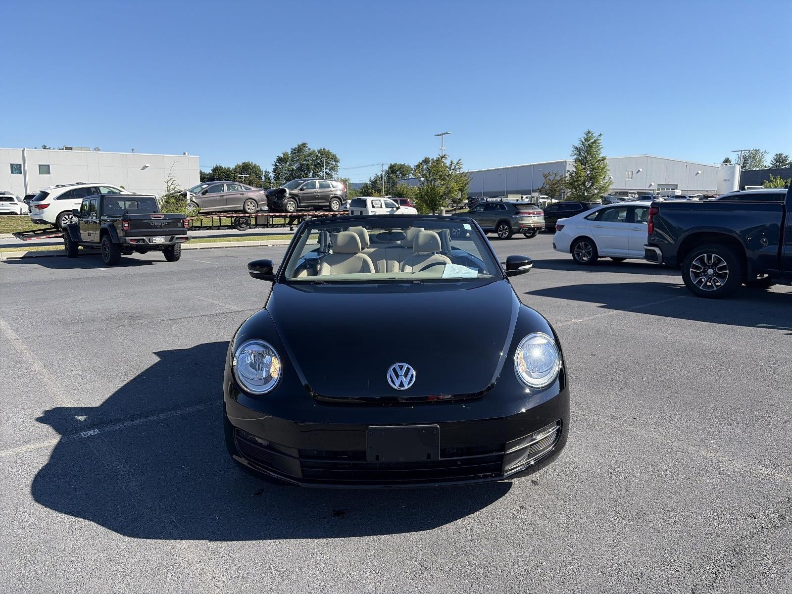 2013 Volkswagen Beetle Convertible 2dr Auto 2.5L PZEV