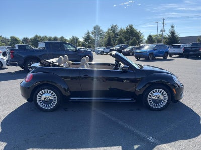 2013 Volkswagen Beetle Convertible 2dr Auto 2.5L PZEV