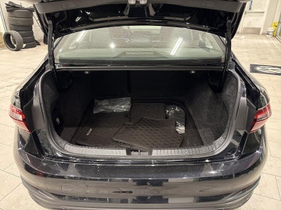 2025 Volkswagen Jetta SE Auto