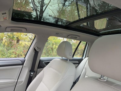 2017 Volkswagen Golf SportWagen 1.8T SE Auto