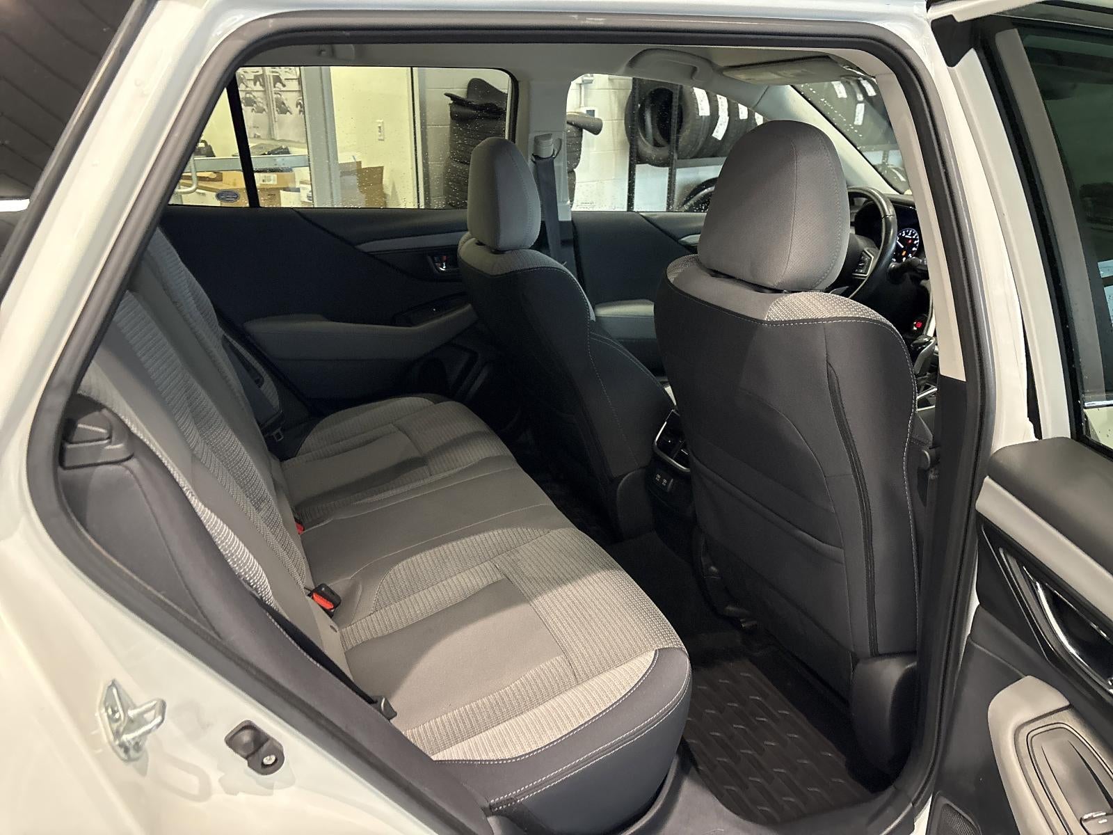 2022 Subaru Outback Premium CVT