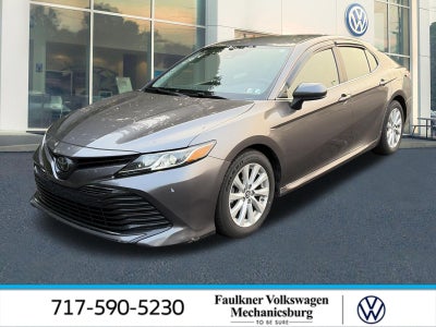 2019 Toyota Camry LE Auto (SE)