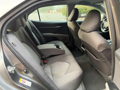 2019 Toyota Camry LE Auto (SE)