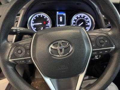 2023 Toyota Camry LE Auto (SE)