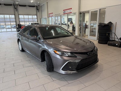 2023 Toyota Camry LE Auto (SE)