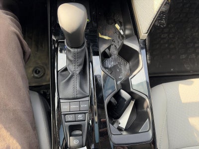 2025 Toyota Camry XSE AWD (Natl)