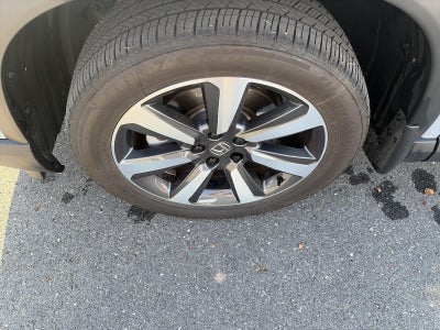 2025 Honda Pilot Touring AWD