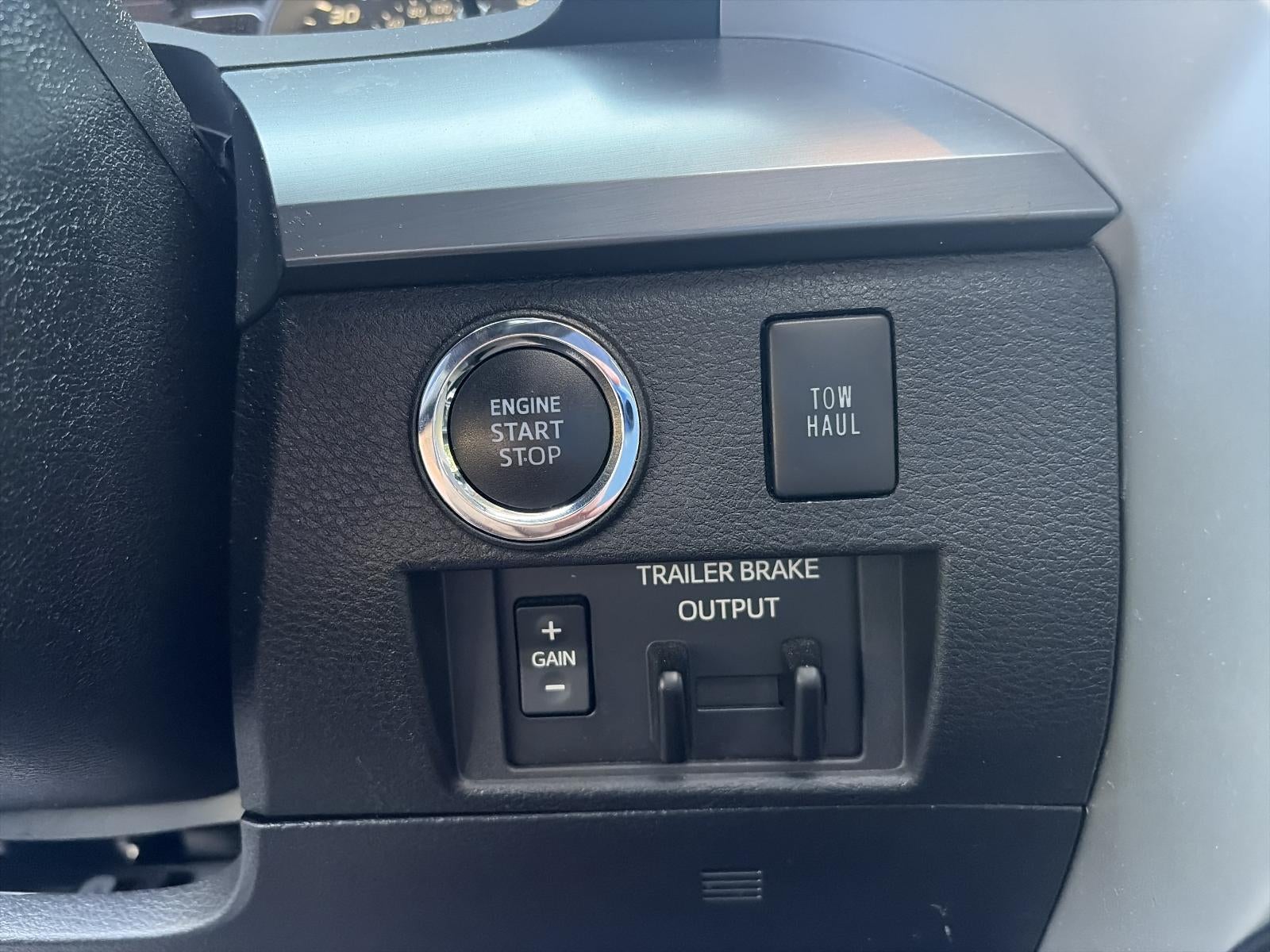 2020 Toyota Tundra 4WD 4WD TRD Pro CrewMax 5.5' Bed 5.7L (Natl)