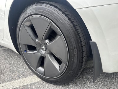 2023 Tesla Model 3 RWD