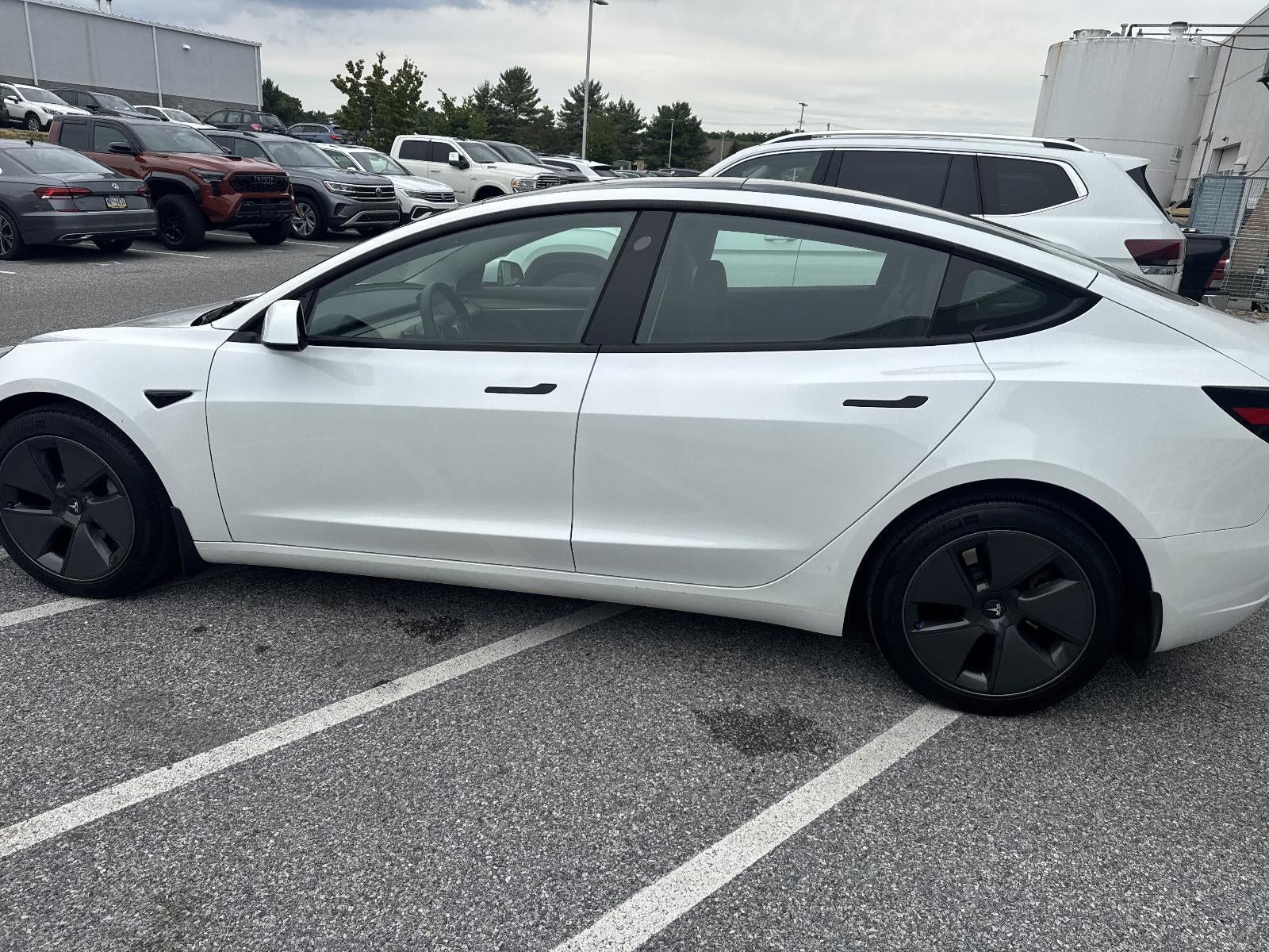 2023 Tesla Model 3 RWD