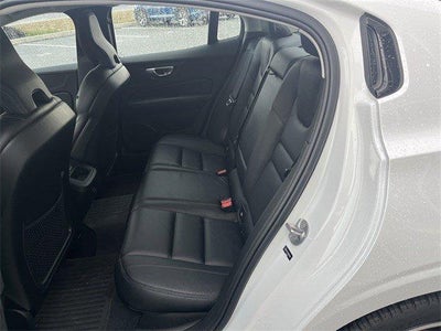 2024 Volvo S60 B5 FWD Plus Dark Theme