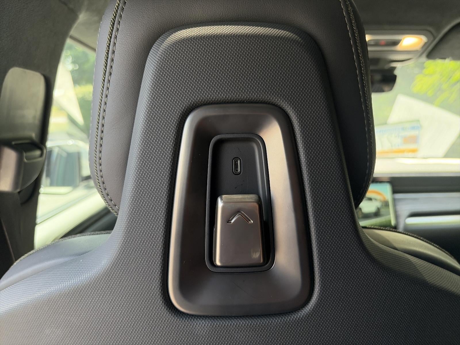 2022 Rivian R1S Launch Edition AWD