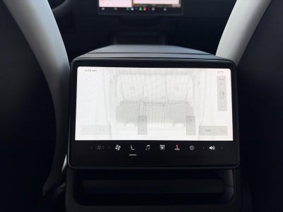 2026 Tesla Model Y AWD