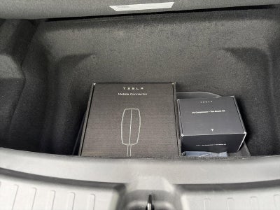 2026 Tesla Model Y AWD