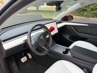 2025 Tesla Model Y Performance AWD *Ltd Avail*